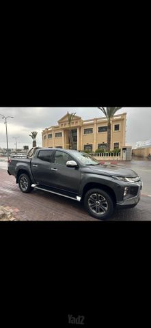 מיצובישי טרייטון / L200