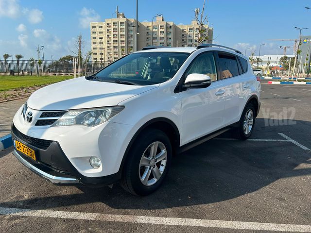 מודעת רכב טויוטה RAV4 1