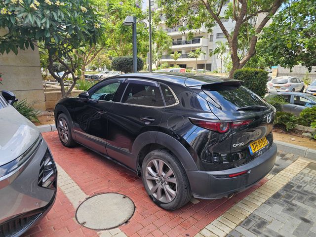 מאזדה CX-30