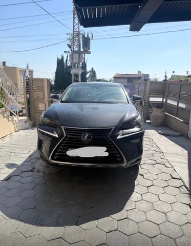 לקסוס NX