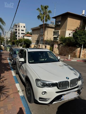 ב מ וו X3
