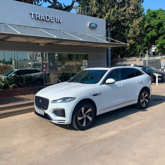 מודעת רכב יגואר F-Pace