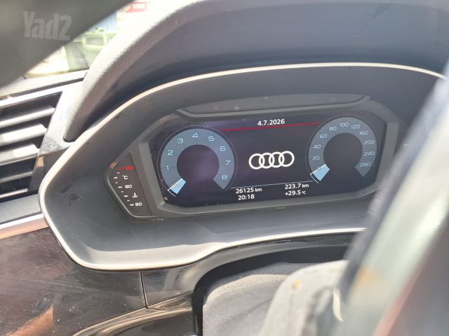 אאודי Q3