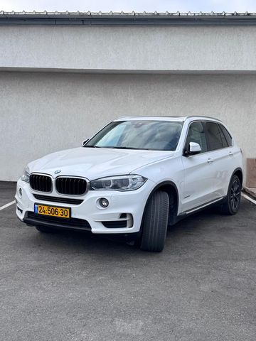 ב מ וו X5