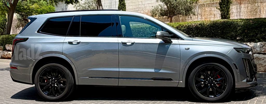 קאדילק XT6