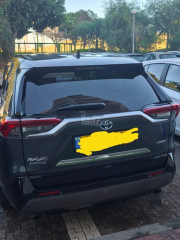 טויוטה RAV4