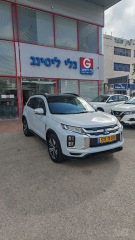 מודעת רכב מיצובישי ASX