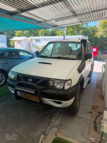 ניסאן טראנו