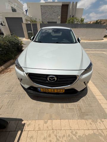 מודעת רכב מאזדה CX-3