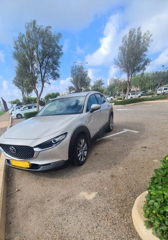 מאזדה CX-30
