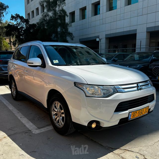 מיצובישי אאוטלנדר