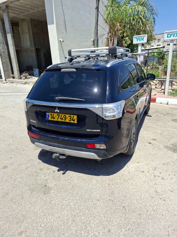מיצובישי אאוטלנדר