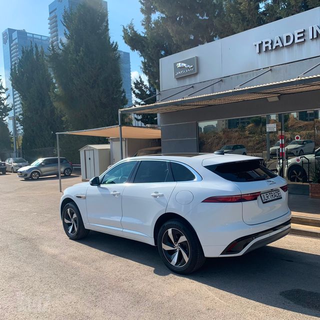 יגואר F-Pace