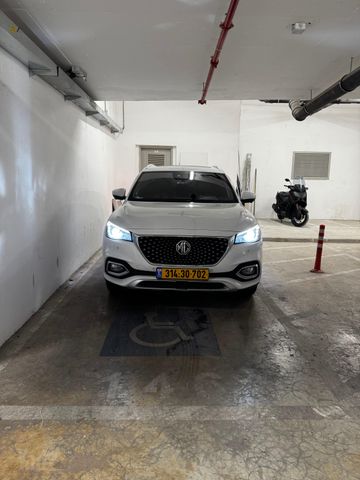 אם ג'י EHS PHEV