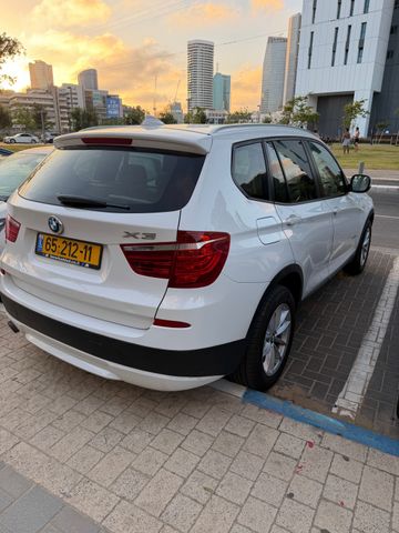 ב מ וו X3