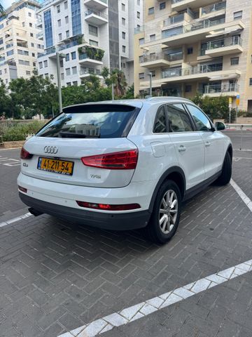 אאודי Q3