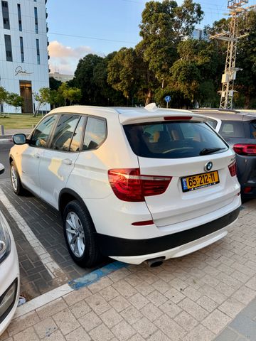 ב מ וו X3