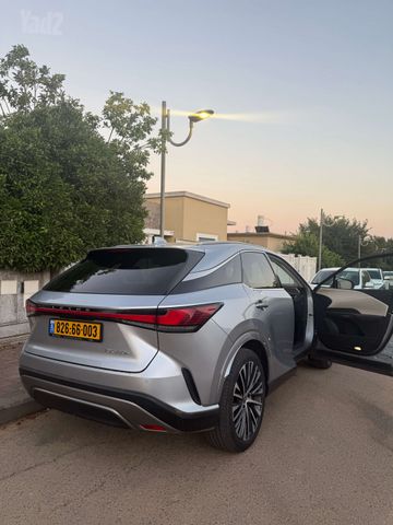 לקסוס RX