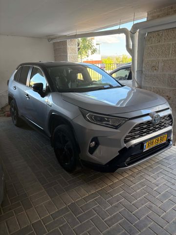 מודעת רכב טויוטה RAV4