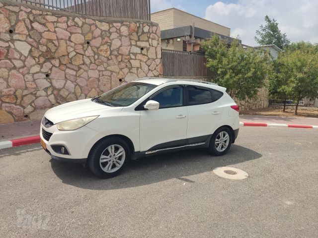 יונדאי ix35