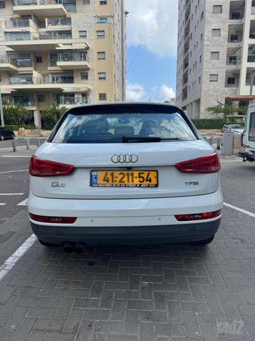אאודי Q3