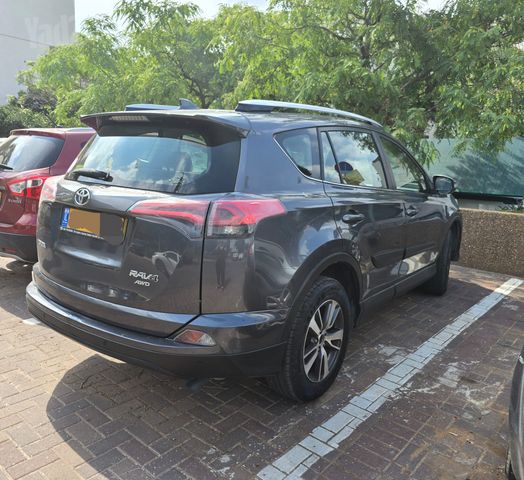מודעת רכב טויוטה RAV4