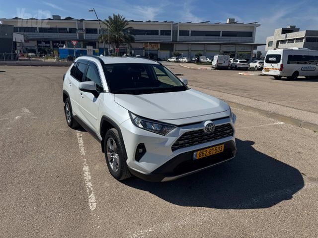 מודעת רכב טויוטה RAV4