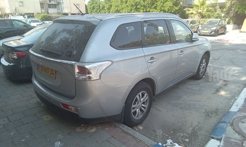 מודעת רכב מיצובישי אאוטלנדר