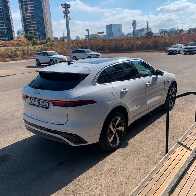 יגואר F-Pace
