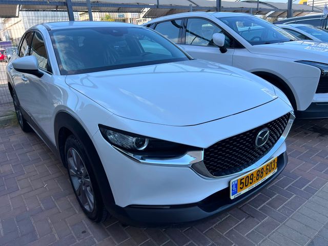 מאזדה CX-30