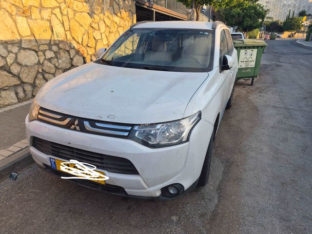 מודעת רכב מיצובישי אאוטלנדר