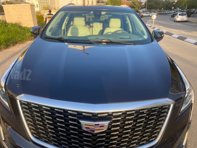 קאדילק XT5