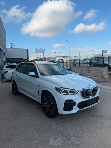 ב מ וו X5