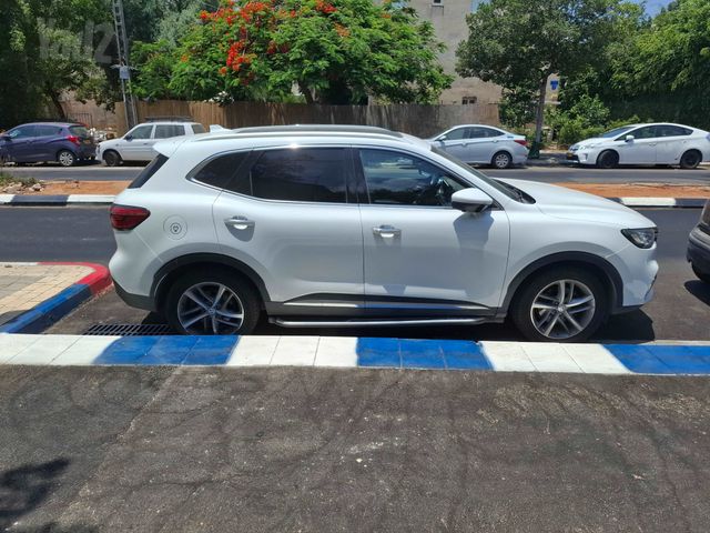 אם ג'י EHS PHEV
