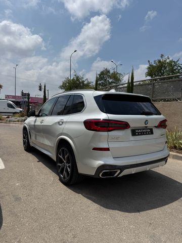 ב מ וו X5