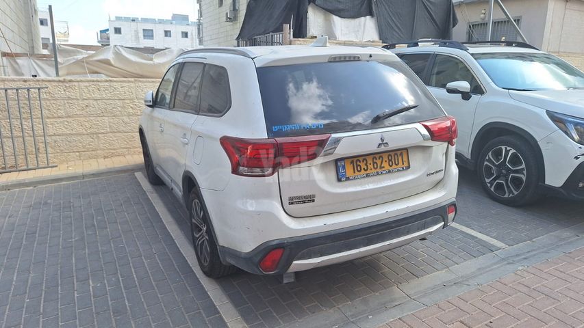 מודעת רכב מיצובישי אאוטלנדר