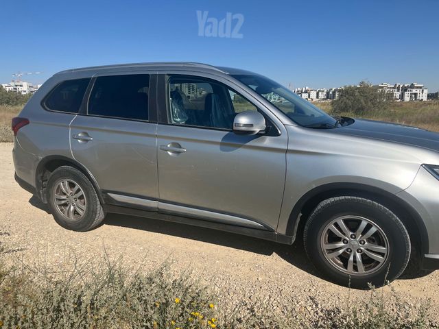 מיצובישי אאוטלנדר
