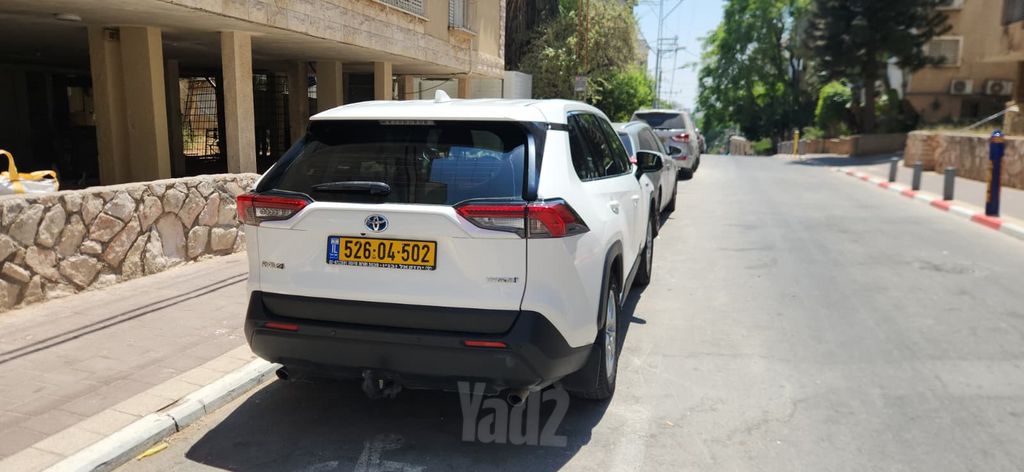 טויוטה RAV4