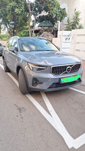 וולוו XC40