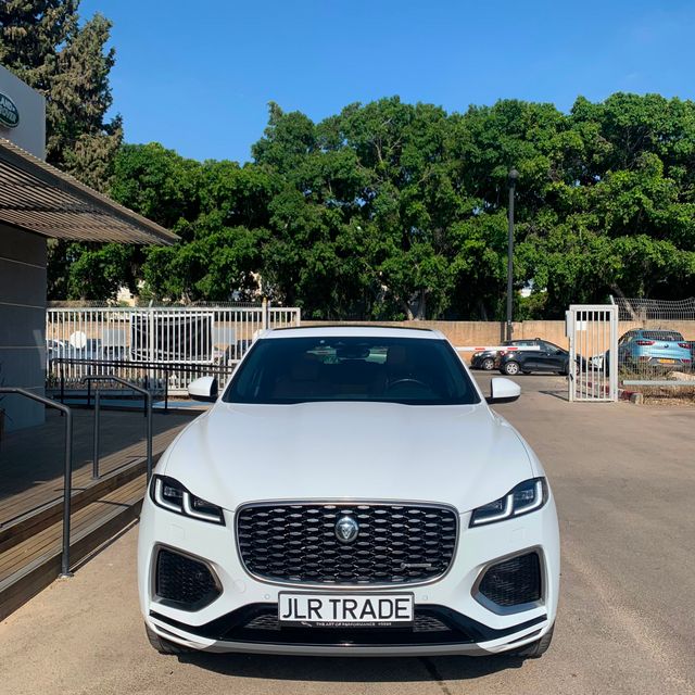 יגואר F-Pace