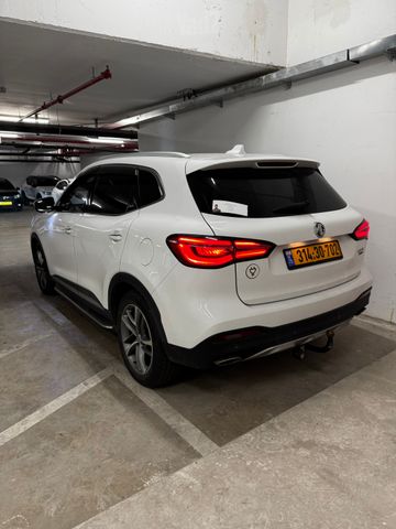 אם ג'י EHS PHEV