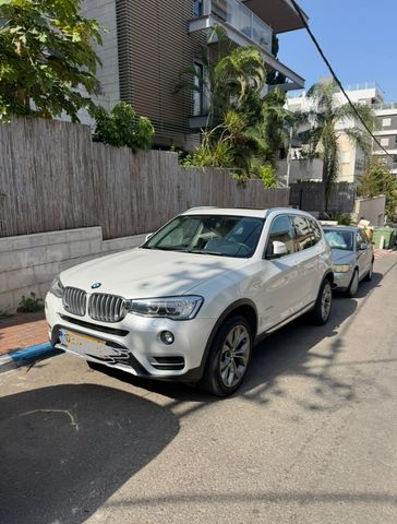 ב מ וו X3