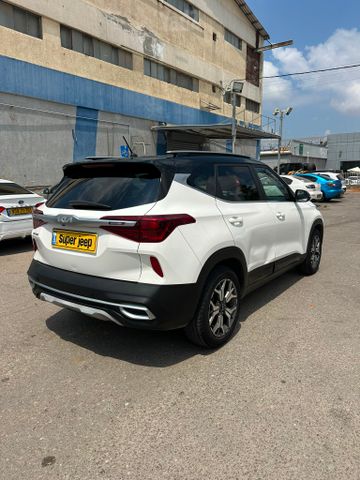 קיה סלטוס