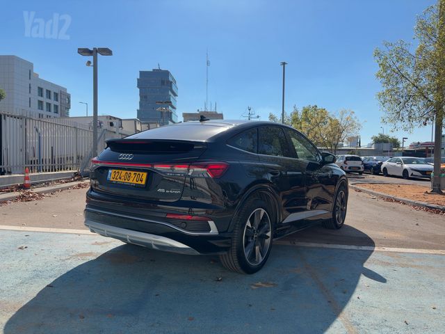 אאודי Q4 e-tron