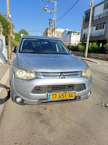 מיצובישי אאוטלנדר
