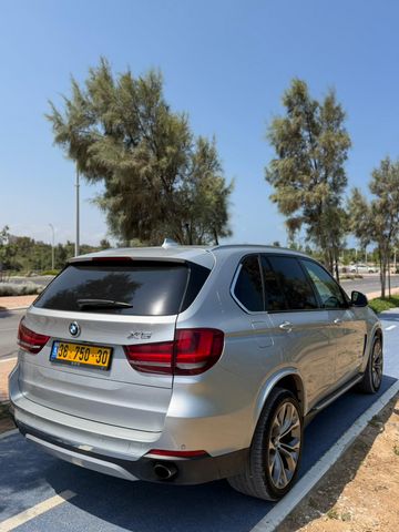 ב מ וו X5