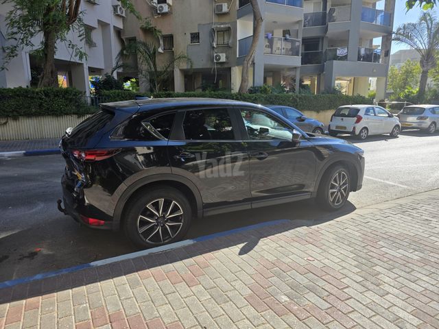 מודעת רכב מאזדה CX-5