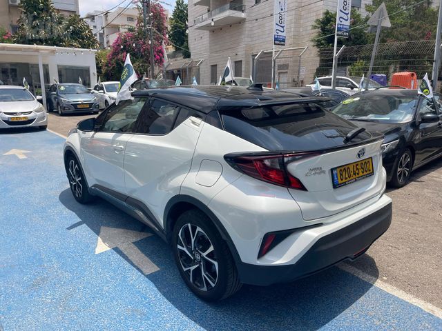טויוטה C-HR