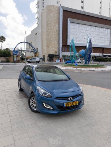 יונדאי i30