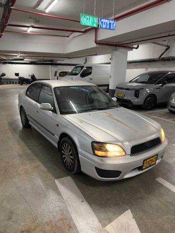 סובארו B4/לגאסי